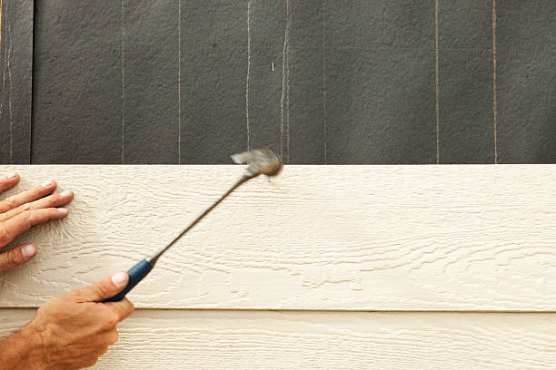 Siding Removal and Disposal in Fresno, CA